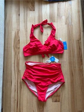 NWT Cupshe Women’s Red Two-Piece Swim Set XL